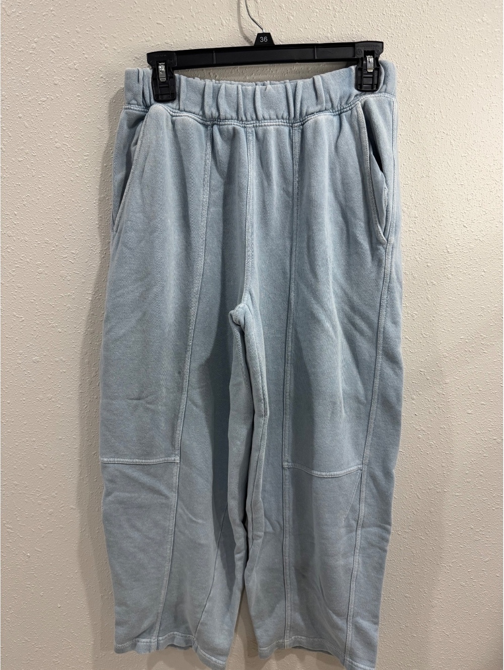Aerie Women’s Light Blue Fleece Sweatpants Size S Short Cropped Lounge Pants
